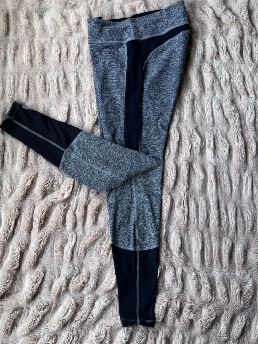 Beyond Yoga charcoal with black detailing High-Rise Leggings